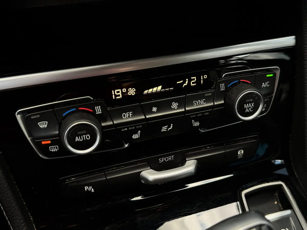 218i 7 persoons | M-Sport | LED | Memory | Navi | Stoelverwarming | Elektr. achterklep