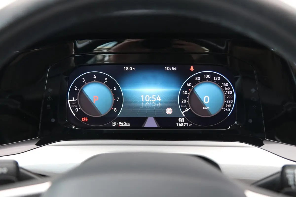 1.0 eTSI 110pk DSG Life | Navigatie | App Connect | Parkeersensoren | All-Season Banden