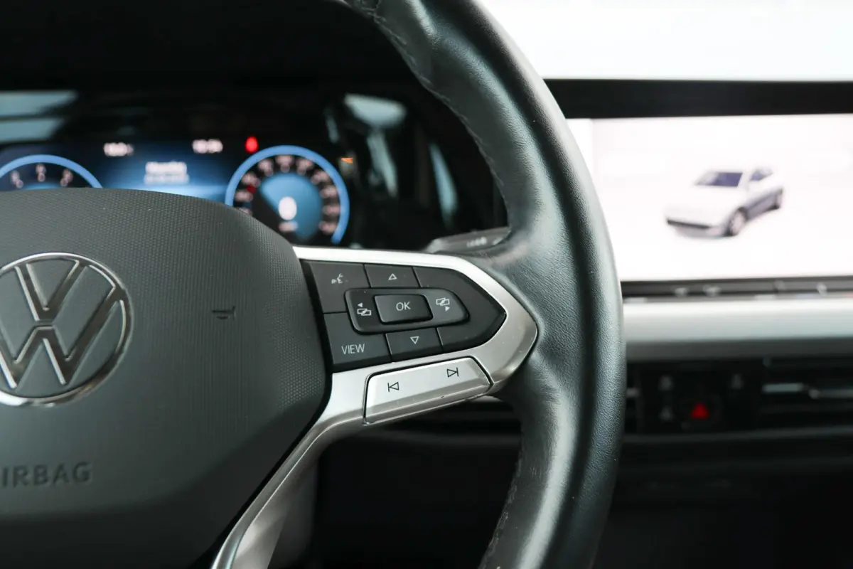 1.0 eTSI 110pk DSG Life | Navigatie | App Connect | Parkeersensoren | All-Season Banden