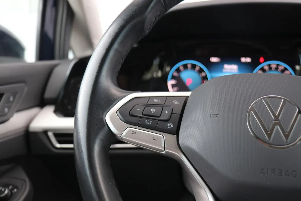 1.0 eTSI 110pk DSG Life | Navigatie | App Connect | Parkeersensoren | All-Season Banden