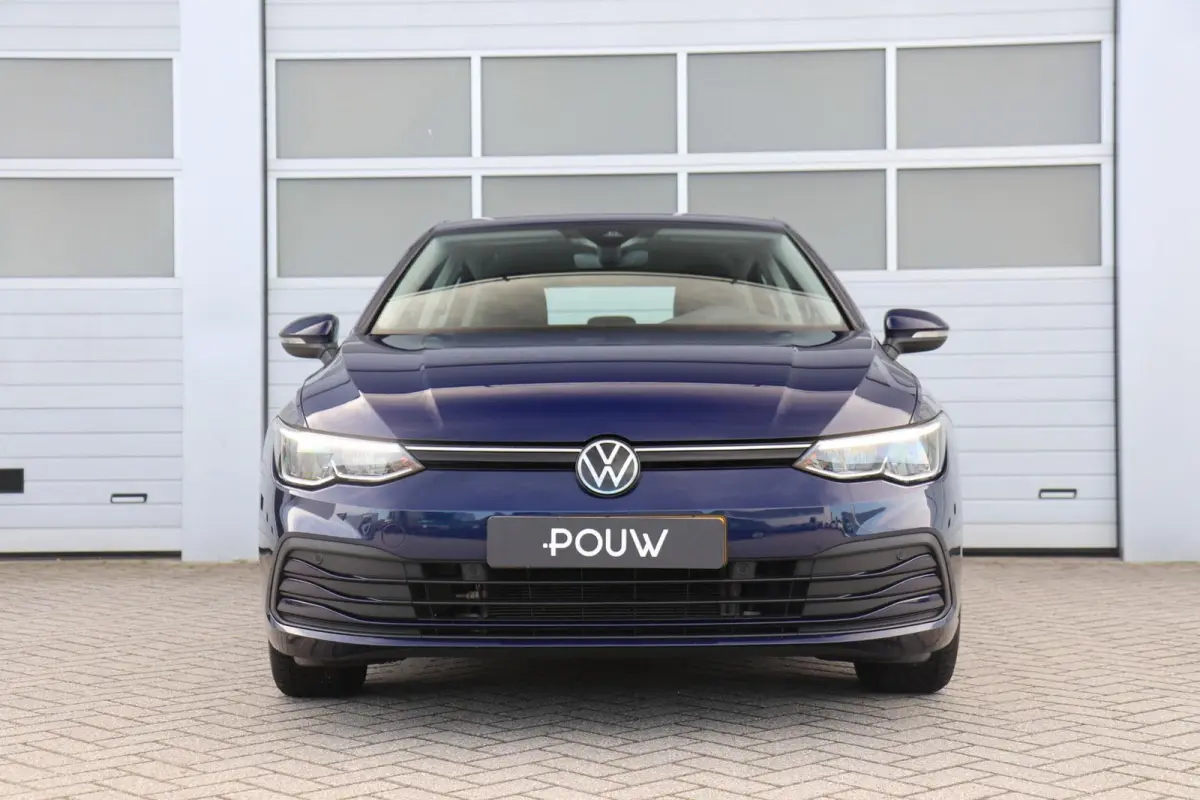 1.0 eTSI 110pk DSG Life | Navigatie | App Connect | Parkeersensoren | All-Season Banden