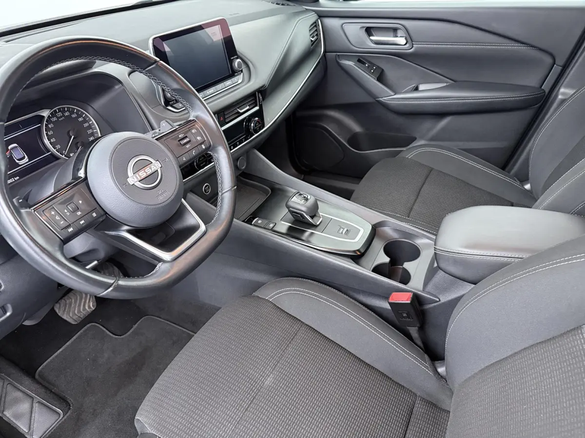 1.3 MHEV Xtronic Acenta | AUTOMAAT | Trekhaak |