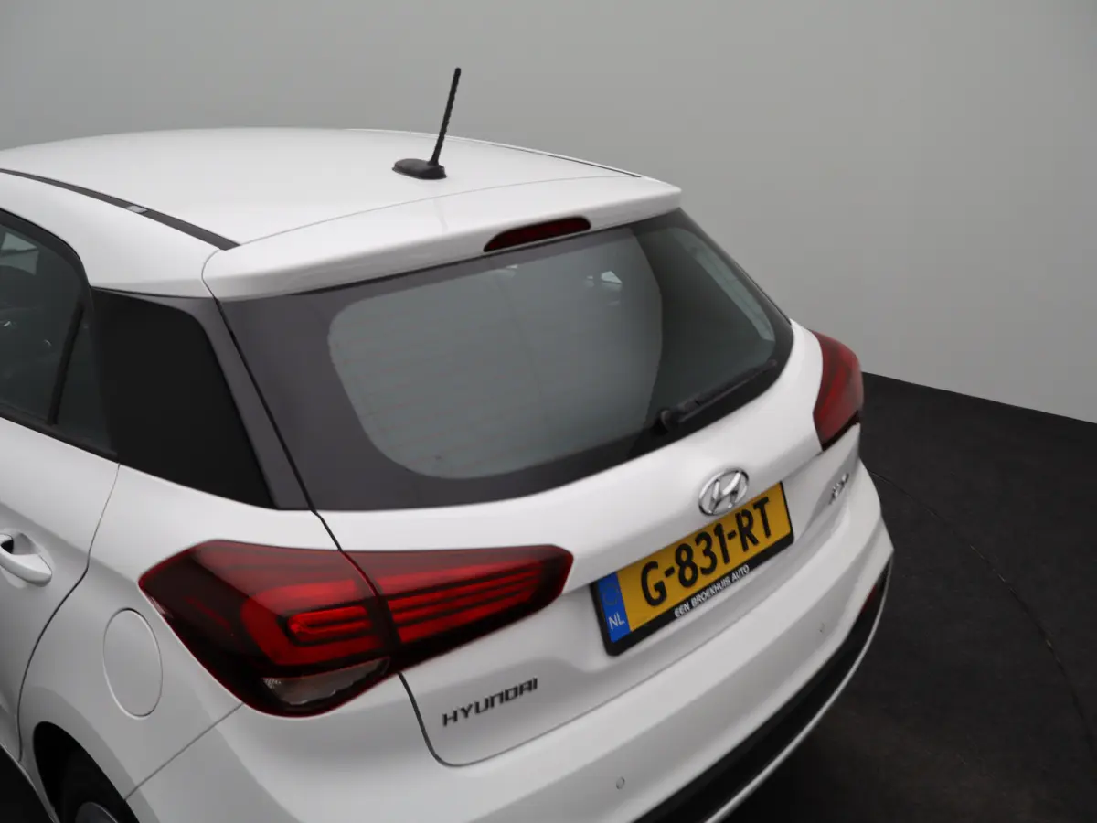 1.0 T-GDI Comfort | Automaat | Stoelverwarming voor | Navigatie | Airco | | Achteruitrijcamera | Achteruitrijcamera standaard | Airco (automatisch)