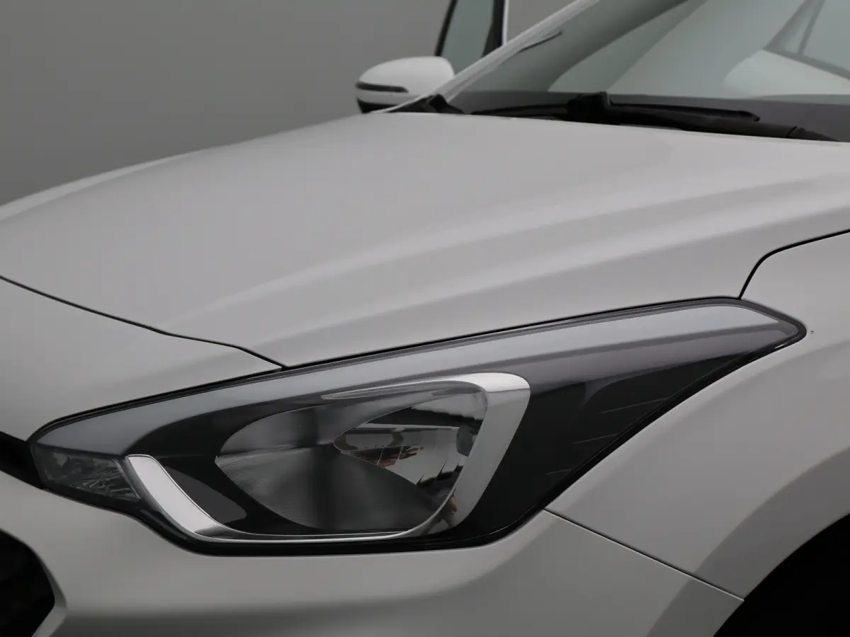 1.0 T-GDI Comfort | Automaat | Stoelverwarming voor | Navigatie | Airco | | Achteruitrijcamera | Achteruitrijcamera standaard | Airco (automatisch)