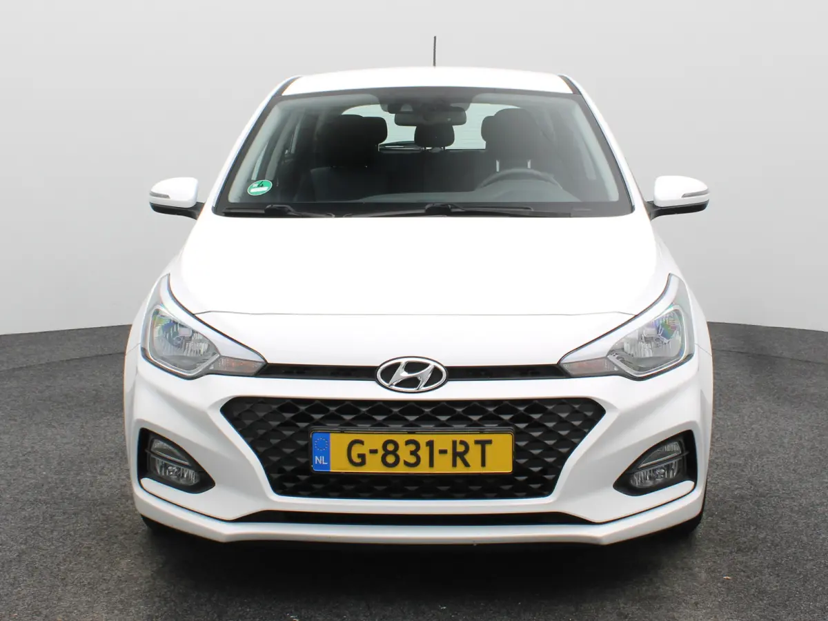 1.0 T-GDI Comfort | Automaat | Stoelverwarming voor | Navigatie | Airco | | Achteruitrijcamera | Achteruitrijcamera standaard | Airco (automatisch)