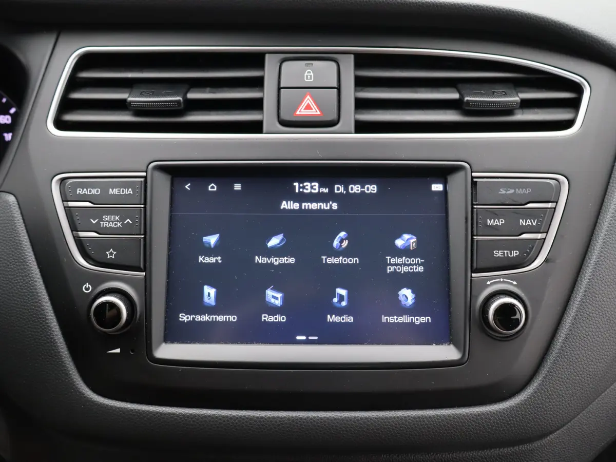 1.0 T-GDI Comfort | Automaat | Stoelverwarming voor | Navigatie | Airco | | Achteruitrijcamera | Achteruitrijcamera standaard | Airco (automatisch)