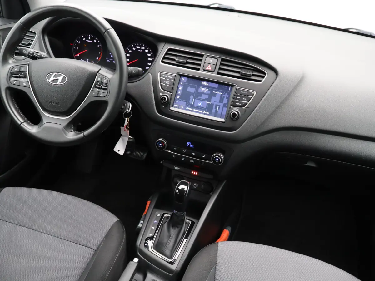 1.0 T-GDI Comfort | Automaat | Stoelverwarming voor | Navigatie | Airco | | Achteruitrijcamera | Achteruitrijcamera standaard | Airco (automatisch)