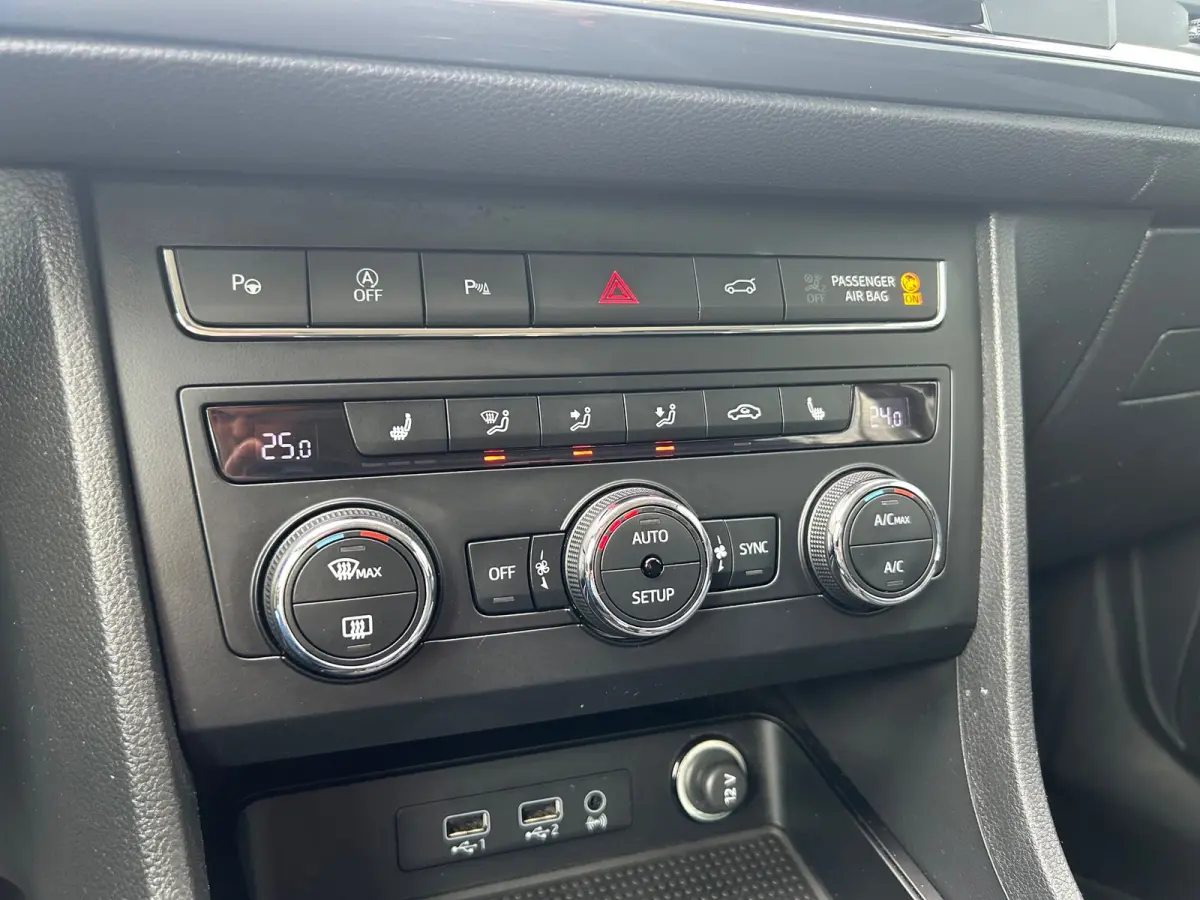 1.5 TSI DSG 150PK Ecc/Pdc/Trekhaak/Front-Assist/Pr-Glass/El-Kofferklep