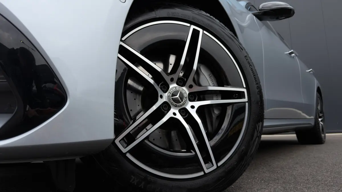 313pk 300e AMG Line | AMG-Styling | 360 Camera | Burmeister Audio | Stoelventilatie | Adaptive Cruise met Stuurhulp | Elektrisch panoramadak | Leder |