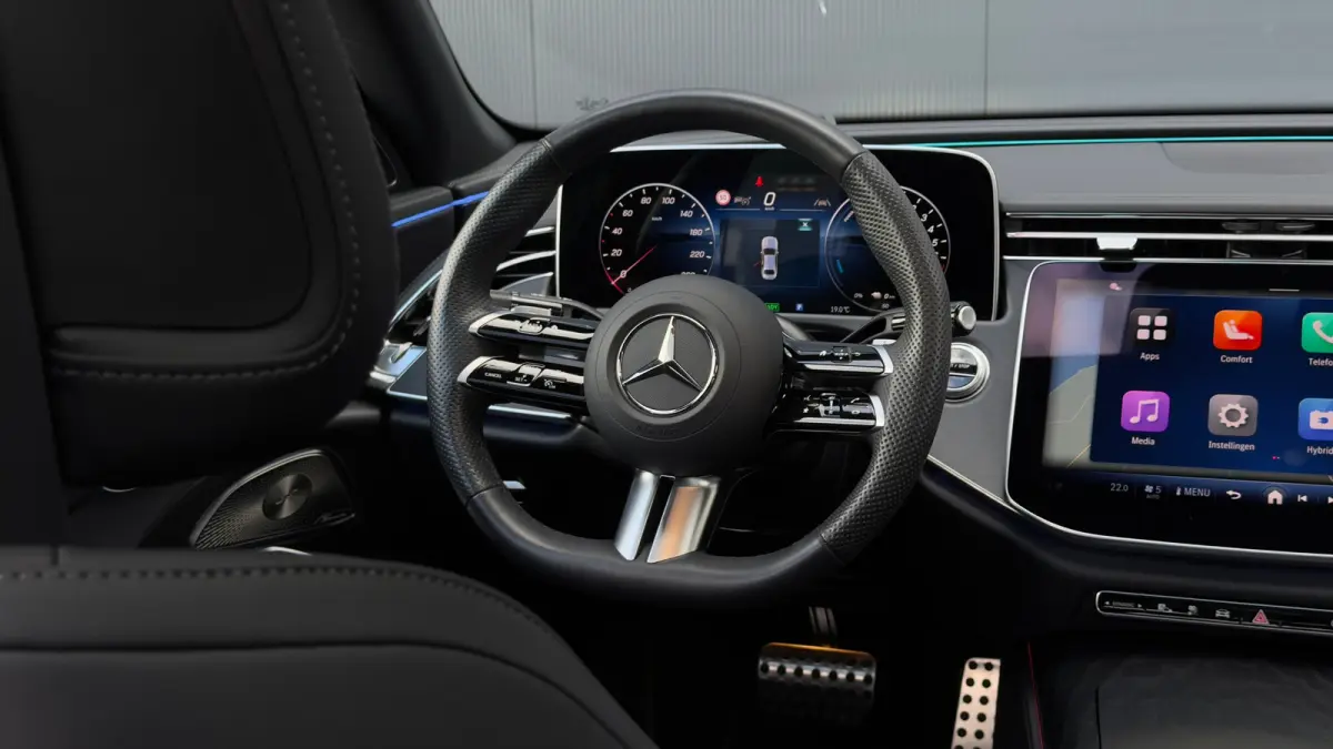 313pk 300e AMG Line | AMG-Styling | 360 Camera | Burmeister Audio | Stoelventilatie | Adaptive Cruise met Stuurhulp | Elektrisch panoramadak | Leder |