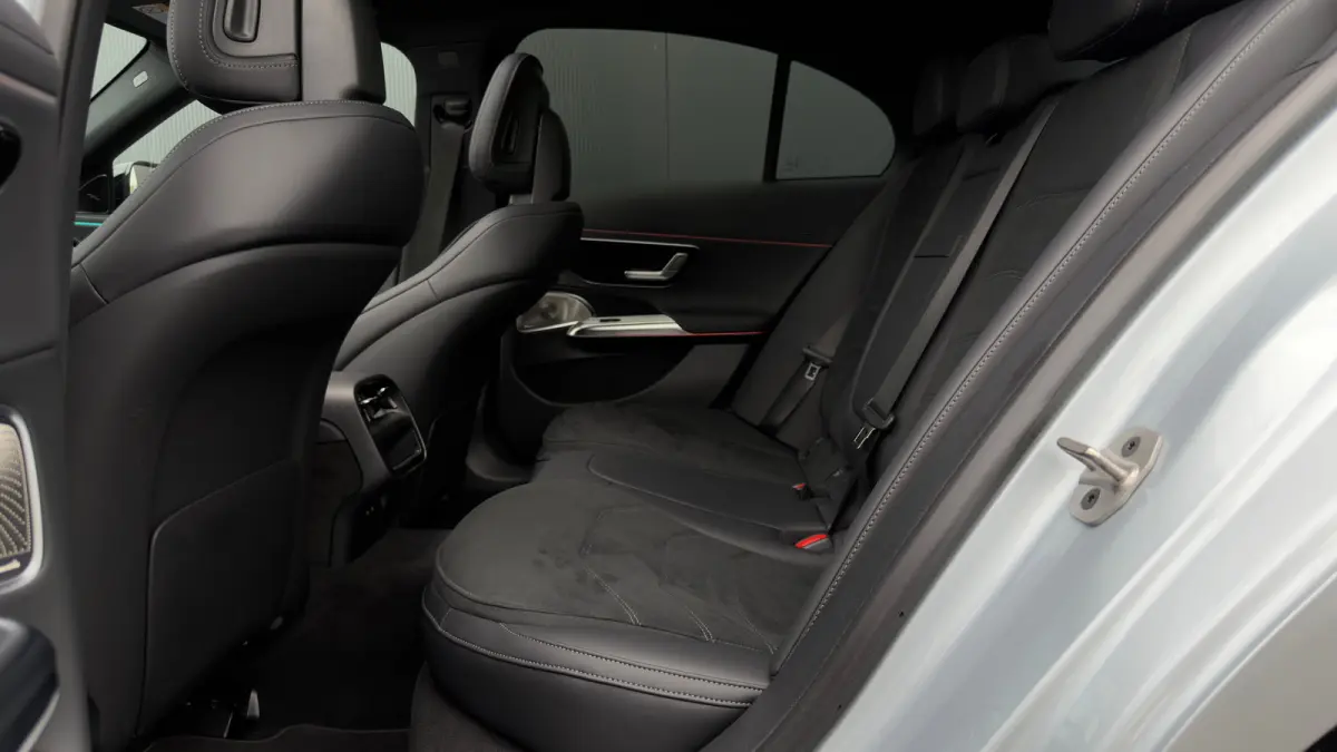 313pk 300e AMG Line | AMG-Styling | 360 Camera | Burmeister Audio | Stoelventilatie | Adaptive Cruise met Stuurhulp | Elektrisch panoramadak | Leder |