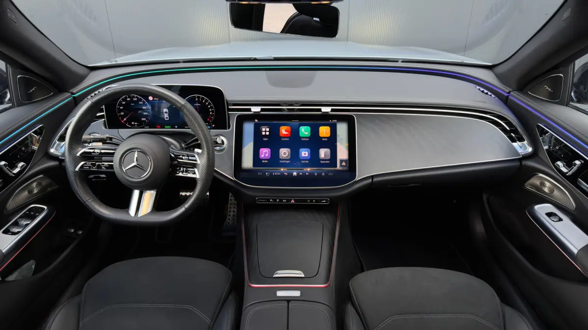 313pk 300e AMG Line | AMG-Styling | 360 Camera | Burmeister Audio | Stoelventilatie | Adaptive Cruise met Stuurhulp | Elektrisch panoramadak | Leder |