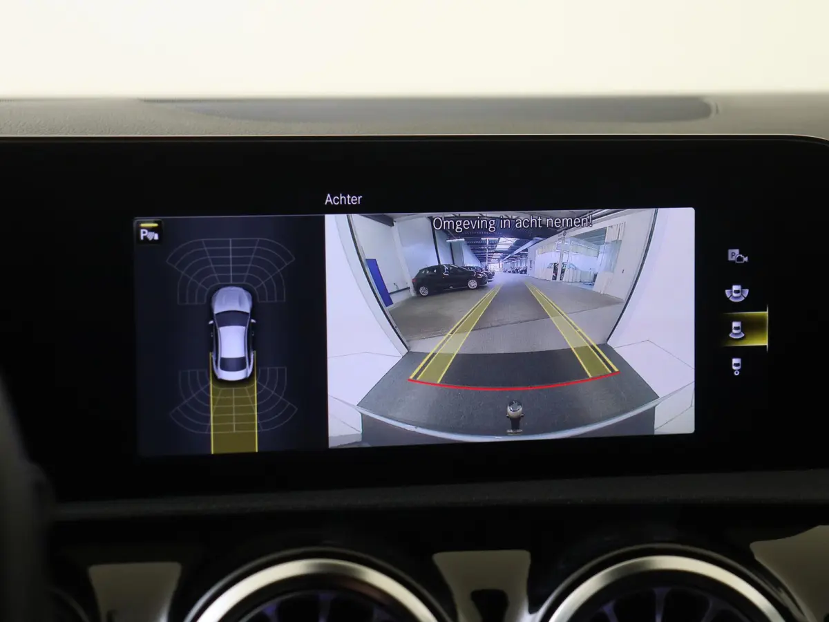 250 e AMG Line / Stoelverwarming / Trekhaak / Achteruitrijcamera /