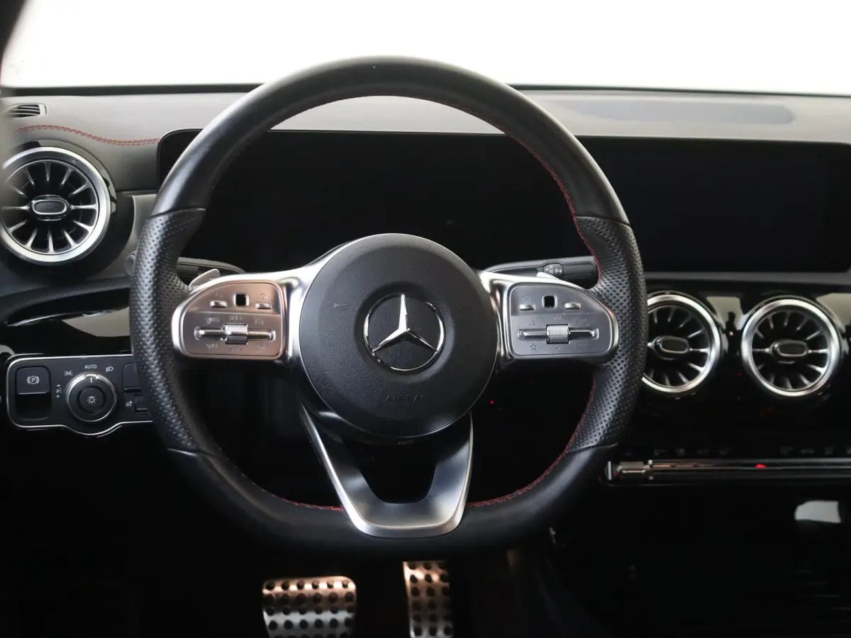 250 e AMG Line / Stoelverwarming / Trekhaak / Achteruitrijcamera /