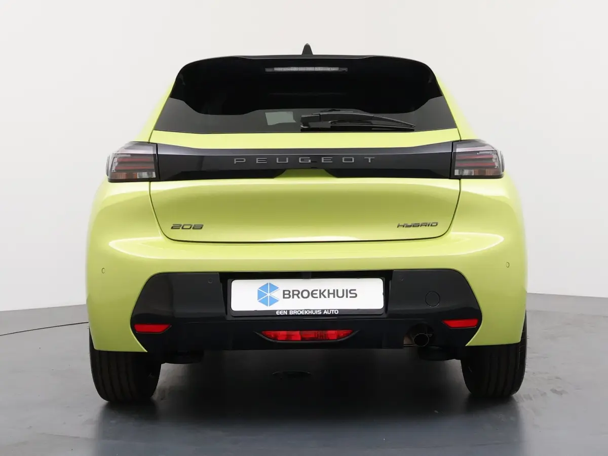 | Demo Deal | 1.2 Hybrid 110 e-DCS6 Business | Automatische verlichting | Elektrische parkeerrem | Extra getinte achterste zijruiten en achterruit