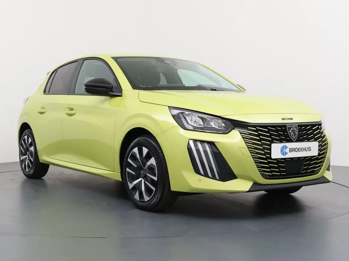 | Demo Deal | 1.2 Hybrid 110 e-DCS6 Business | Automatische verlichting | Elektrische parkeerrem | Extra getinte achterste zijruiten en achterruit