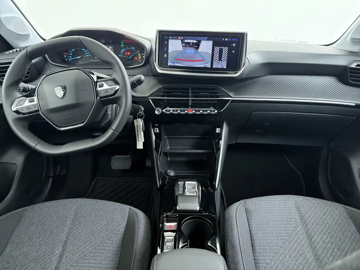 | Demo Deal | 1.2 Hybrid 110 e-DCS6 Business | Automatische verlichting | Elektrische parkeerrem | Extra getinte achterste zijruiten en achterruit