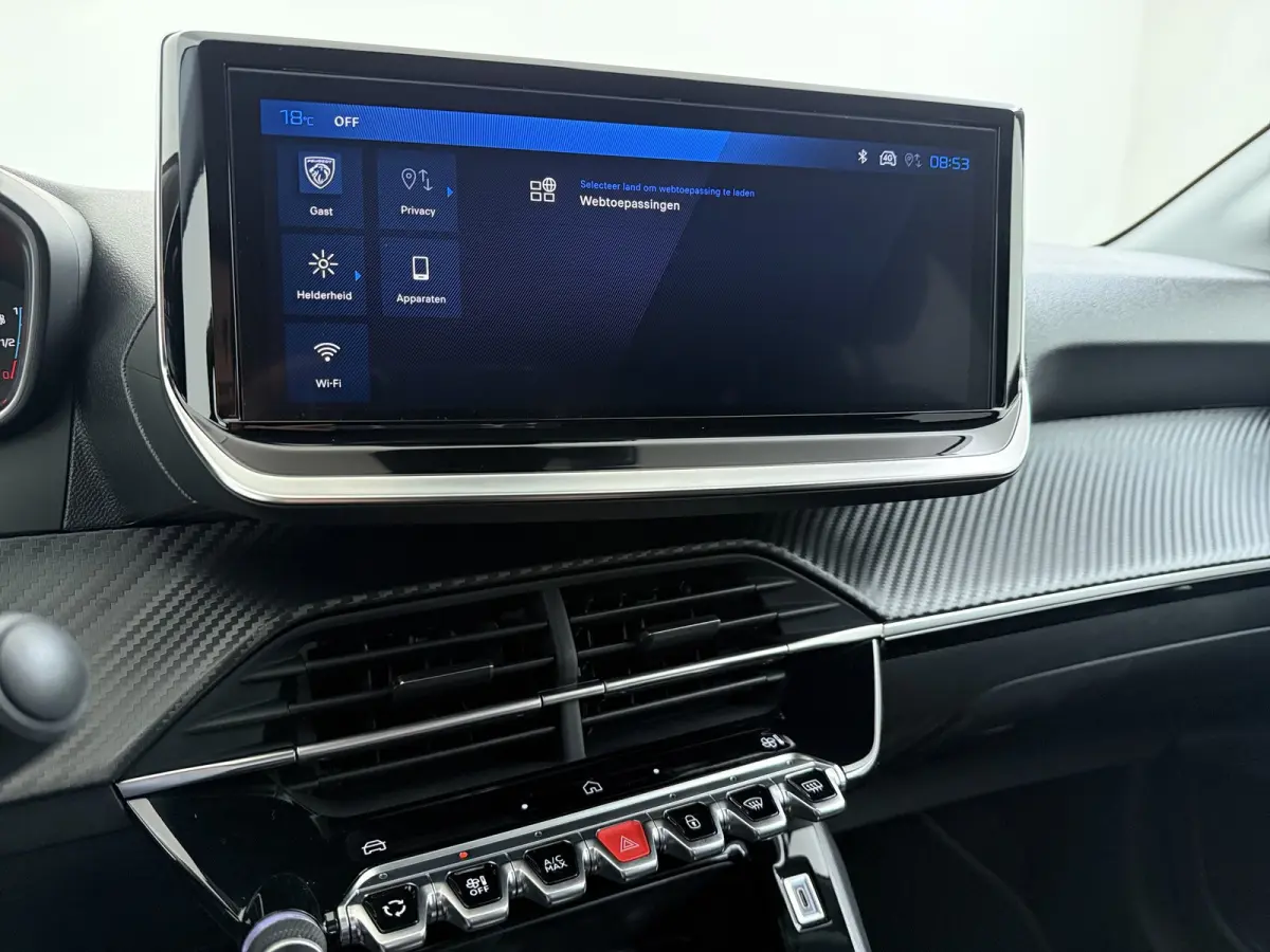| Demo Deal | 1.2 Hybrid 110 e-DCS6 Business | Automatische verlichting | Elektrische parkeerrem | Extra getinte achterste zijruiten en achterruit