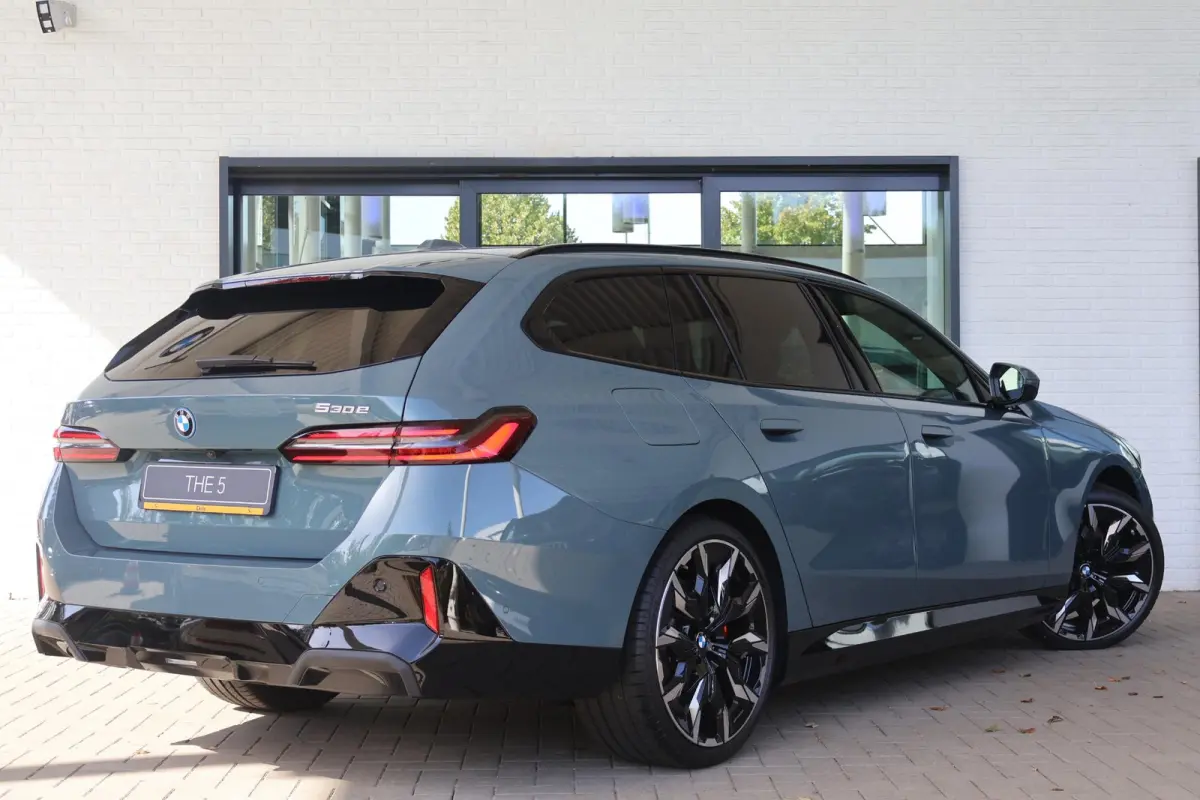 530e M Sport Edition | M Sportpakket Pro | Innovation Pack | Bower & Wilkins | Trekhaak