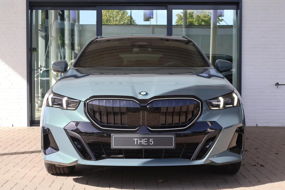 530e M Sport Edition | M Sportpakket Pro | Innovation Pack | Bower & Wilkins | Trekhaak