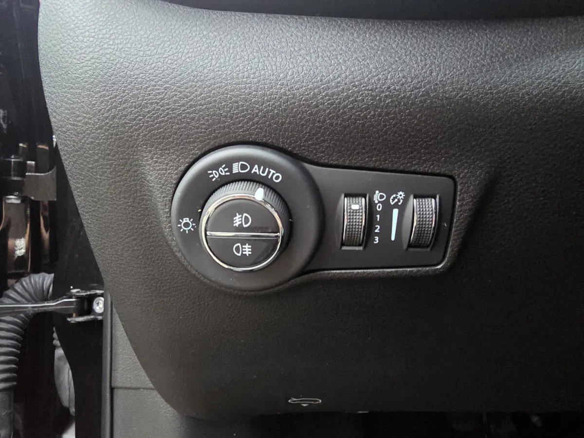 1.5T e-Hybrid Longitude | Winterpakket | Apple/Android CarPlay