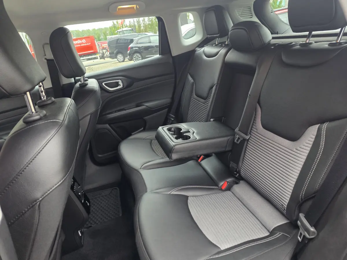 1.5T e-Hybrid Longitude | Winterpakket | Apple/Android CarPlay