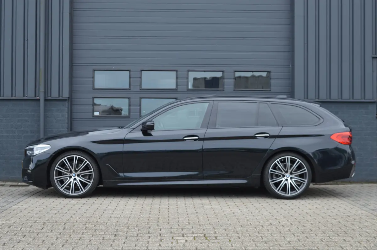 520i High Executive | M-PAKKET | PANO | CAMERA |