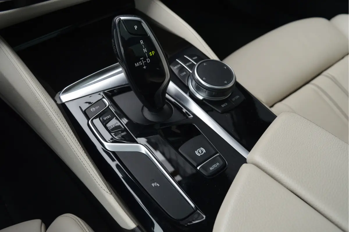 520i High Executive | M-PAKKET | PANO | CAMERA |