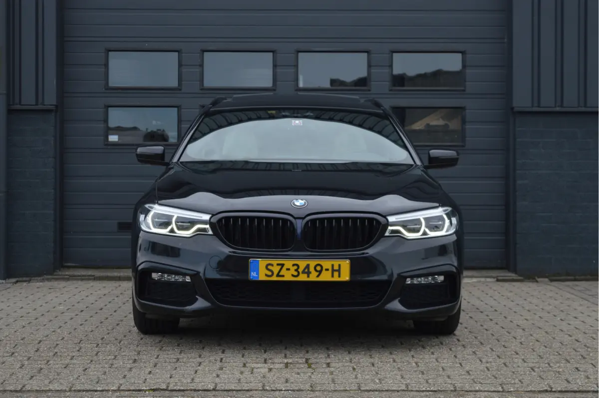 520i High Executive | M-PAKKET | PANO | CAMERA |