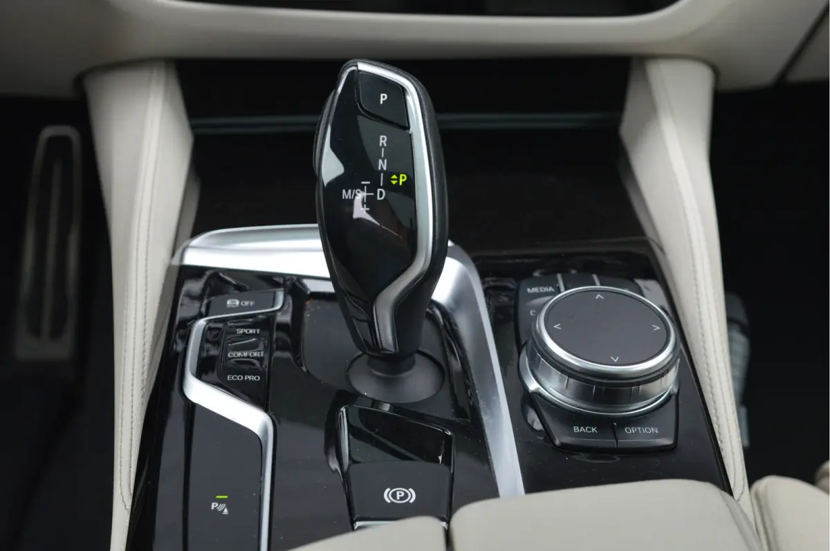 520i High Executive | M-PAKKET | PANO | CAMERA |