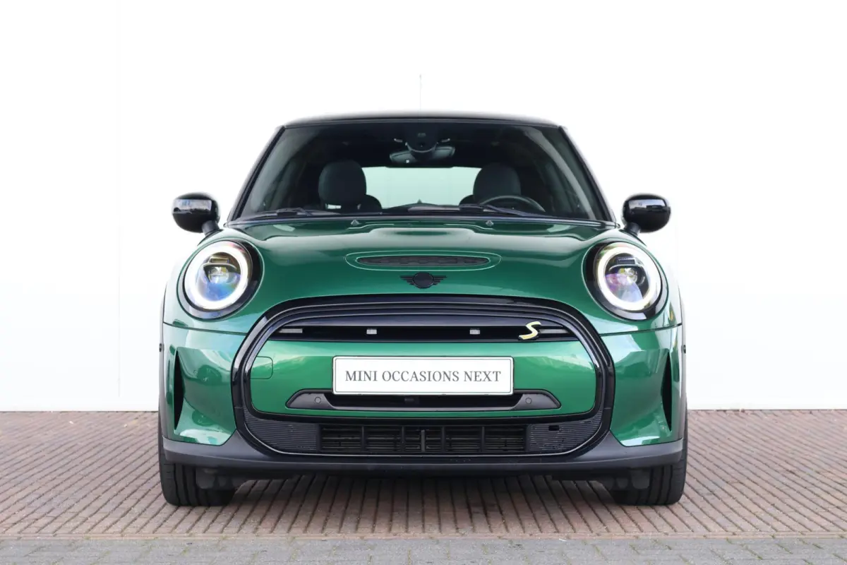 Camden Plus Edition 33 kWh | Pano-dak | Comforttoegang | Stoelverwarming | Head-up display