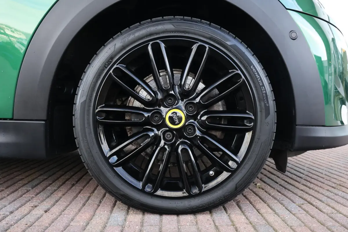 Camden Plus Edition 33 kWh | Pano-dak | Comforttoegang | Stoelverwarming | Head-up display