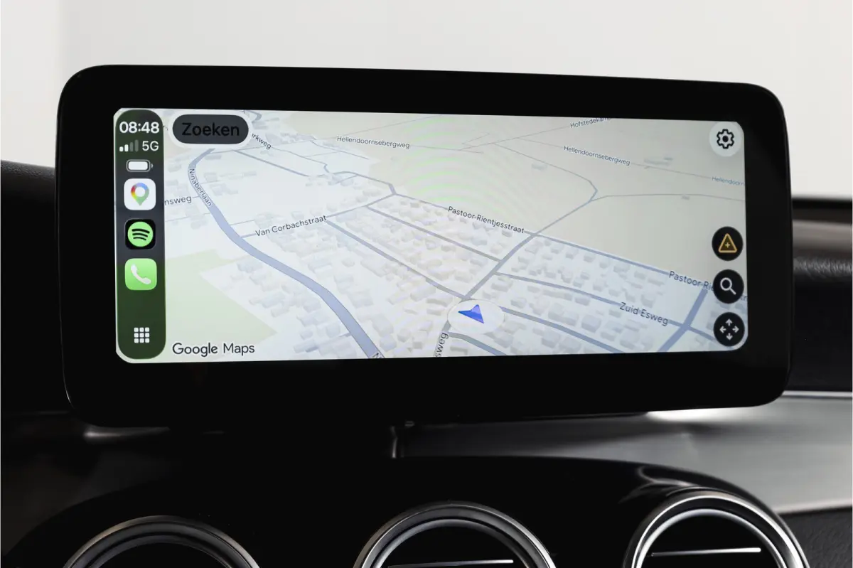 250 4MATIC 211 PK Premium AMG Line | S/K-Panodak | Cruise | Stoelverw. | PDC | Camera | App. Connect | ECC | LM 21" |