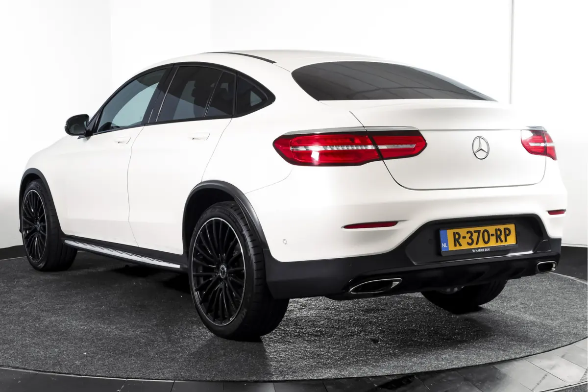 250 4MATIC 211 PK Premium AMG Line | S/K-Panodak | Cruise | Stoelverw. | PDC | Camera | App. Connect | ECC | LM 21" |