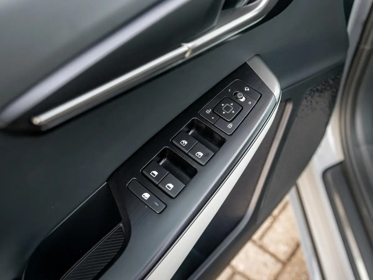 GT-Line Business Edition 84 kWh | 800v technologie voor supersnel laden | Direct leverbaar | Gunstige fiscale waarde!