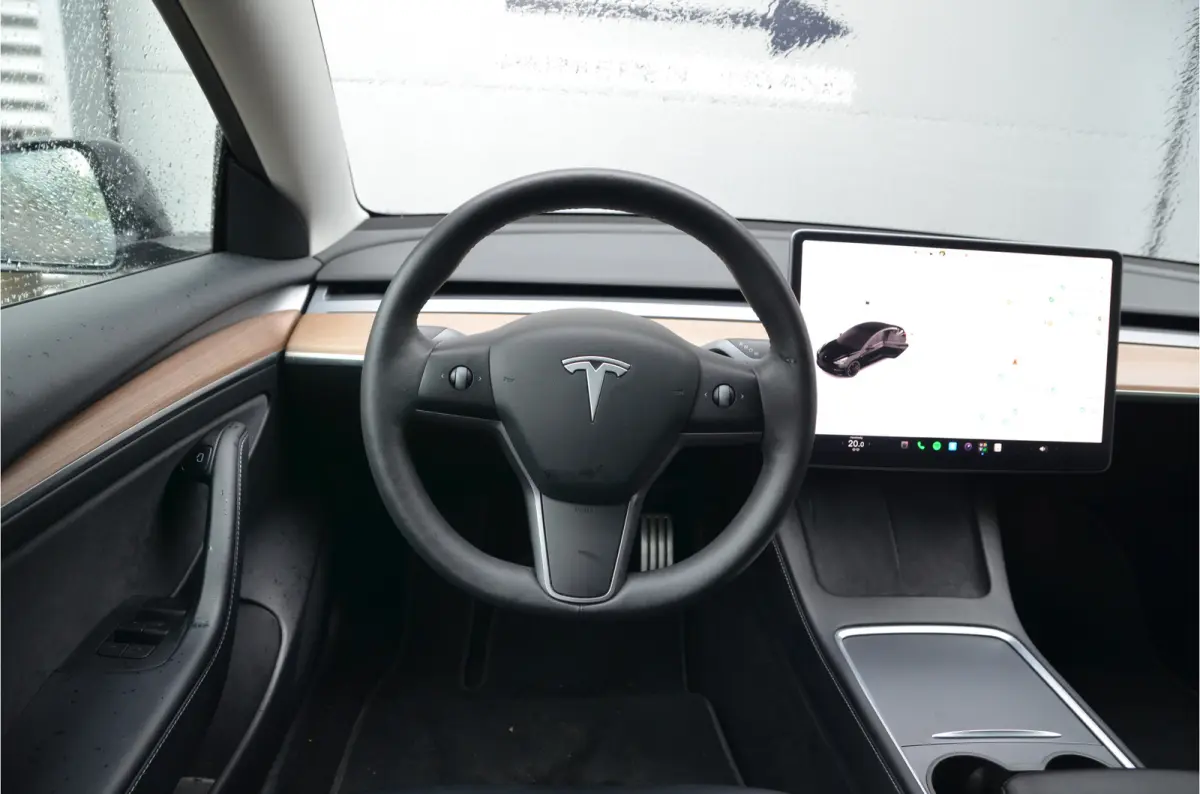 Performance AWD 75 kWh AutoPilot3.0, Warmtepomp