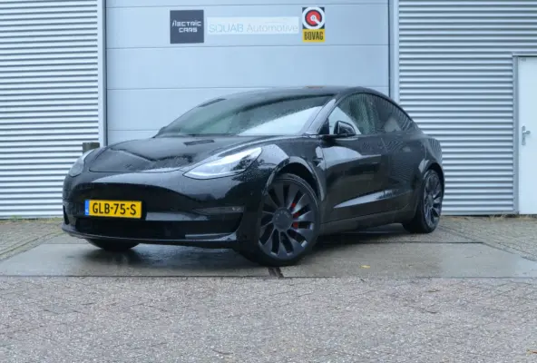 Performance AWD 75 kWh AutoPilot3.0, Warmtepomp