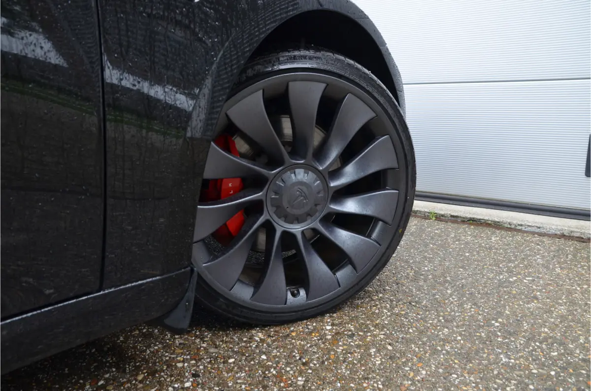 Performance AWD 75 kWh AutoPilot3.0, Warmtepomp