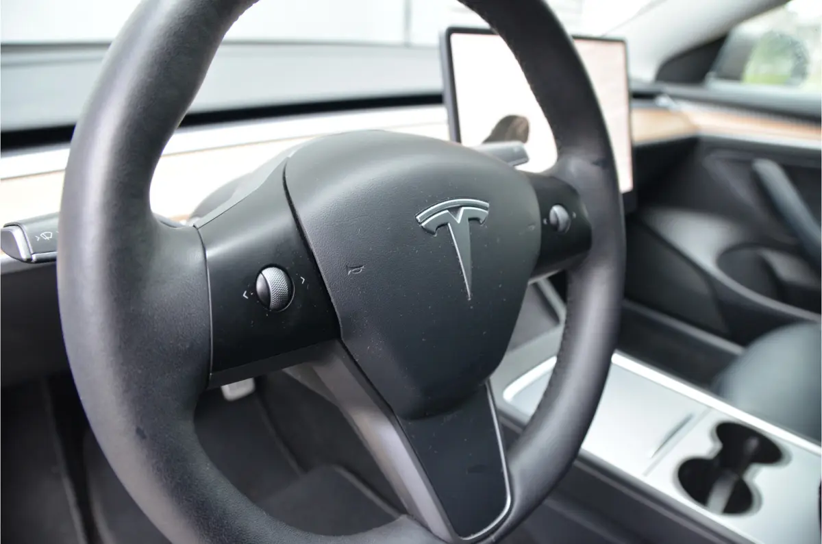 Performance AWD 75 kWh AutoPilot3.0, Warmtepomp
