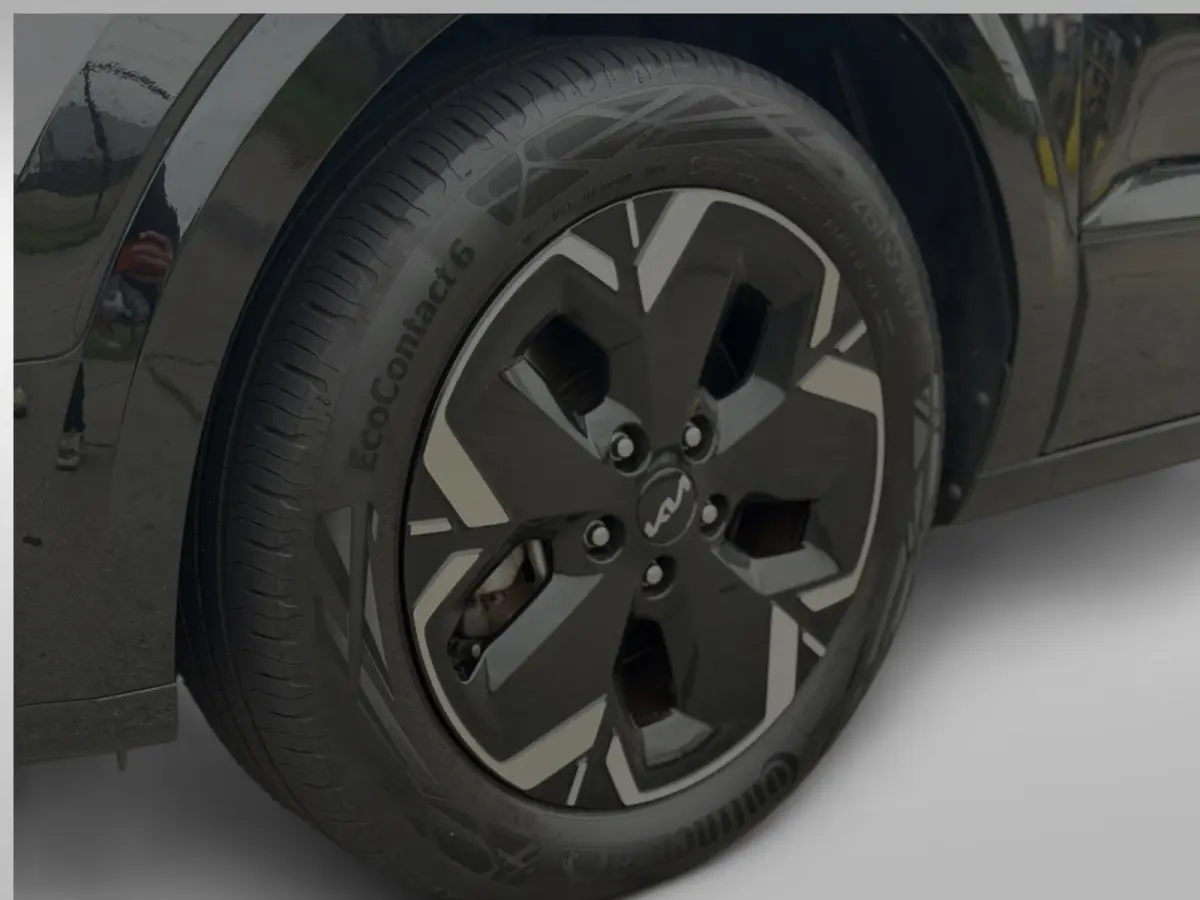DynamicLine 64.8 kWh SOH 99% (NL-auto, 1e Eig, Dealer OndH, Navi, Carplay, Camera, ParkeerS, Lane Assist, ActiveC, Etc