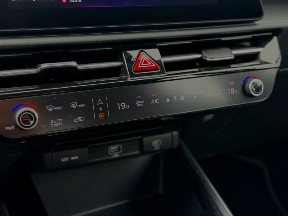 DynamicLine 64.8 kWh SOH 99% (NL-auto, 1e Eig, Dealer OndH, Navi, Carplay, Camera, ParkeerS, Lane Assist, ActiveC, Etc