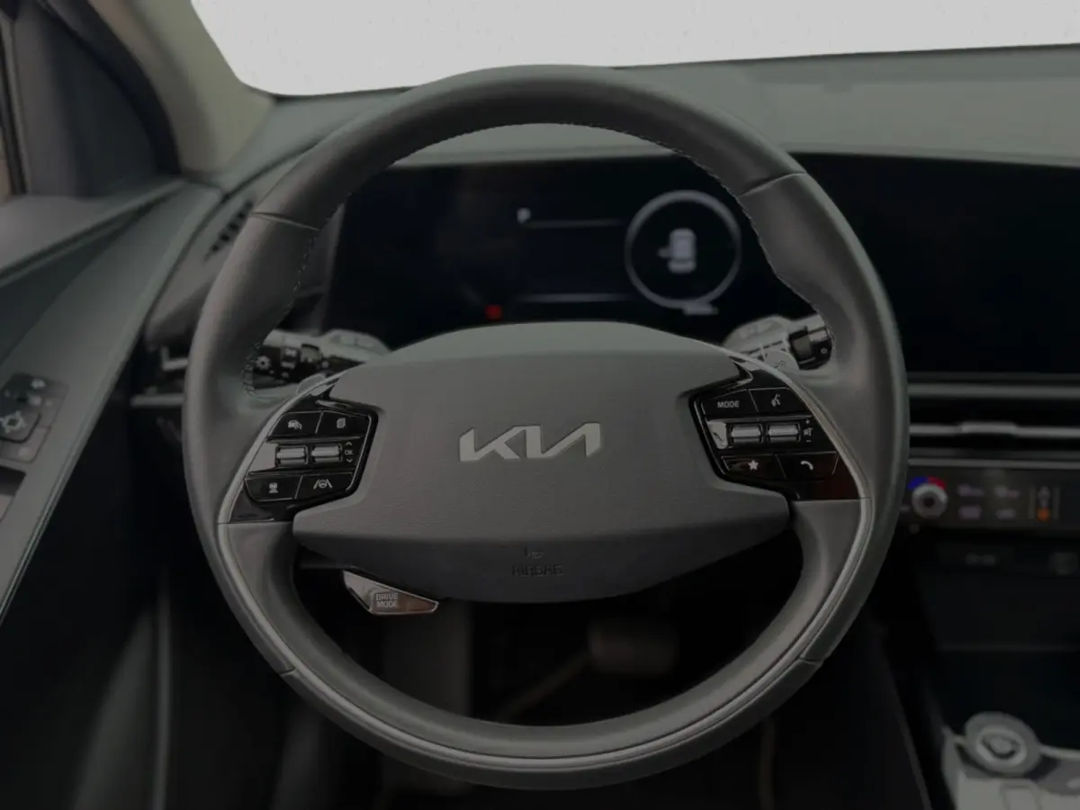 DynamicLine 64.8 kWh SOH 99% (NL-auto, 1e Eig, Dealer OndH, Navi, Carplay, Camera, ParkeerS, Lane Assist, ActiveC, Etc