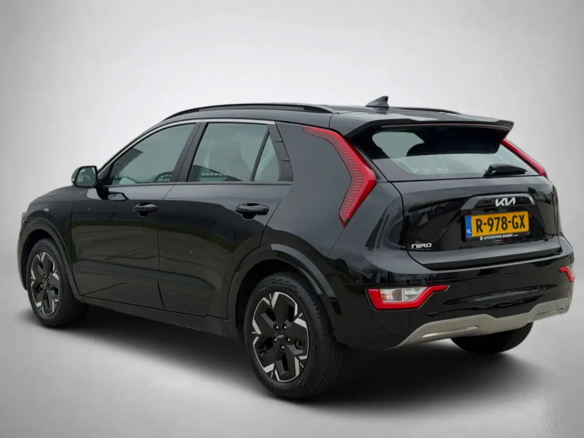 DynamicLine 64.8 kWh SOH 99% (NL-auto, 1e Eig, Dealer OndH, Navi, Carplay, Camera, ParkeerS, Lane Assist, ActiveC, Etc