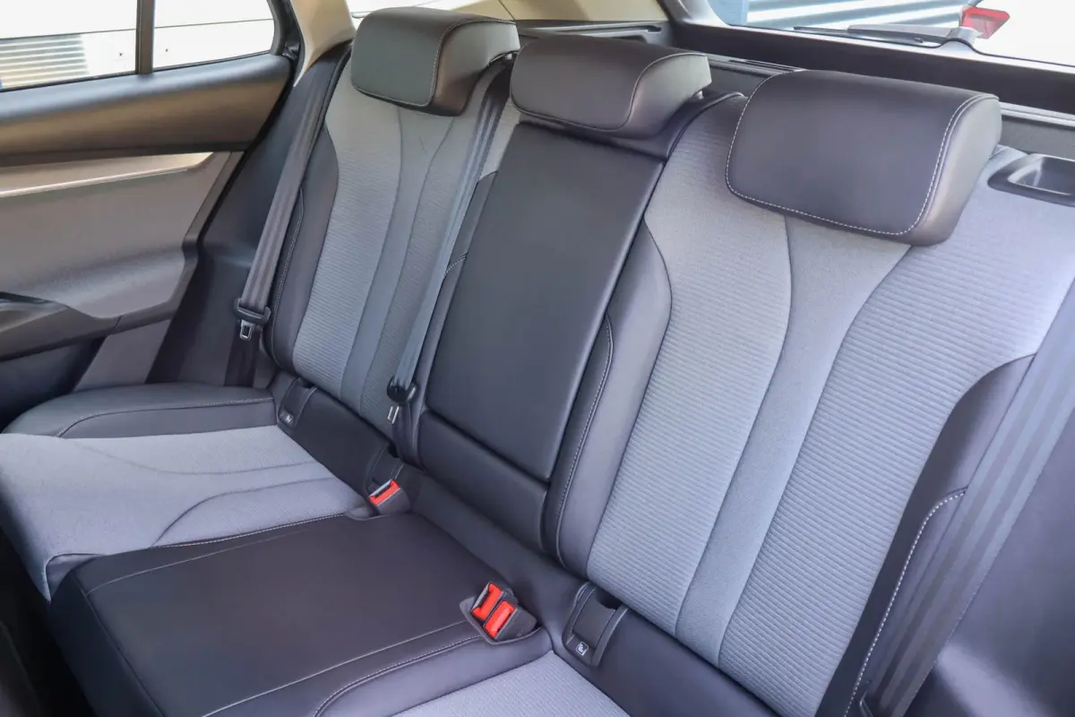60 180pk | SoH 94% | Navigatie | Camera | Apple Carplay / Android Auto | Cruise Control