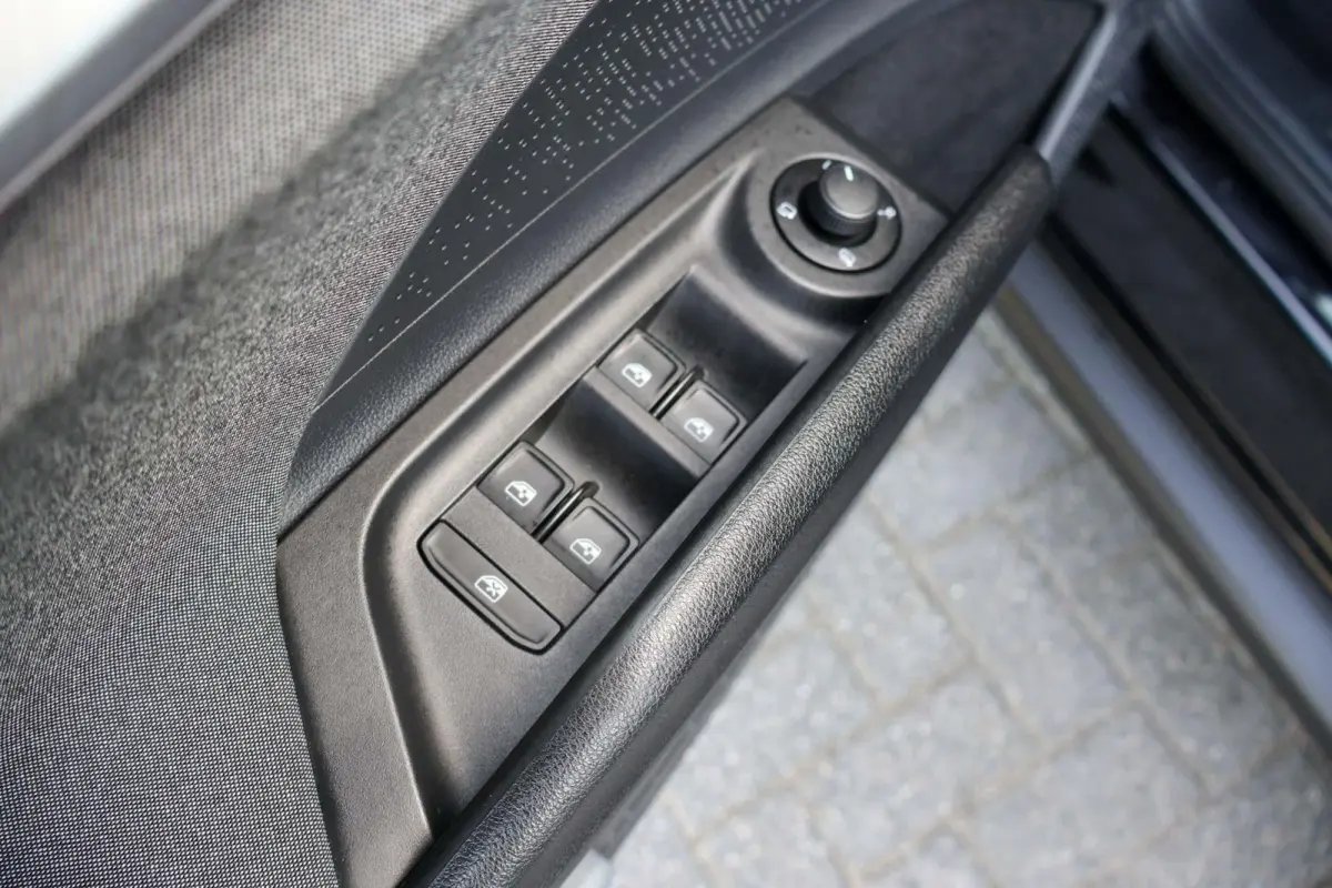60 180pk | SoH 94% | Navigatie | Camera | Apple Carplay / Android Auto | Cruise Control