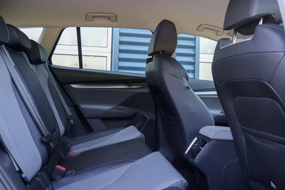 60 180pk | SoH 94% | Navigatie | Camera | Apple Carplay / Android Auto | Cruise Control
