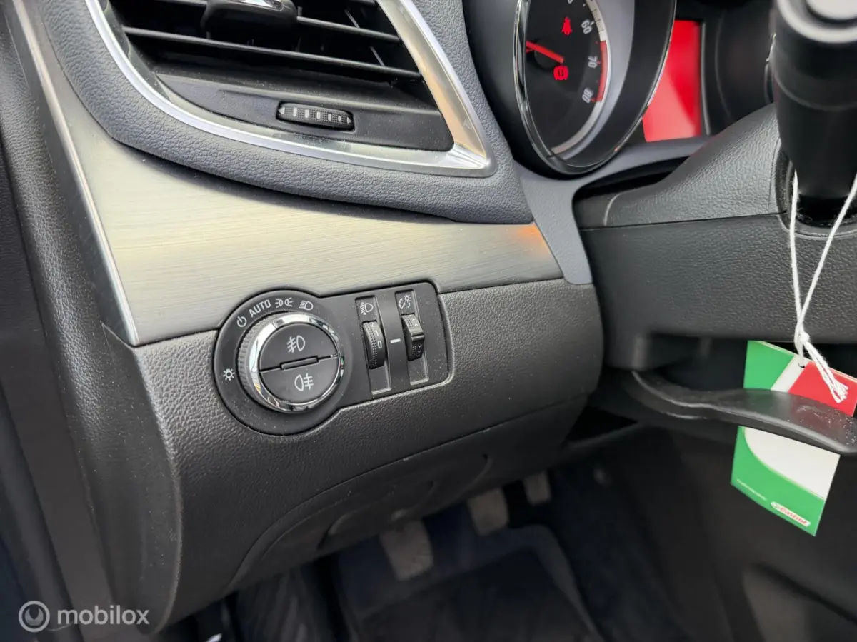 1.4 T Innovation sport 17 inch trekh navi 1ste eigenaar