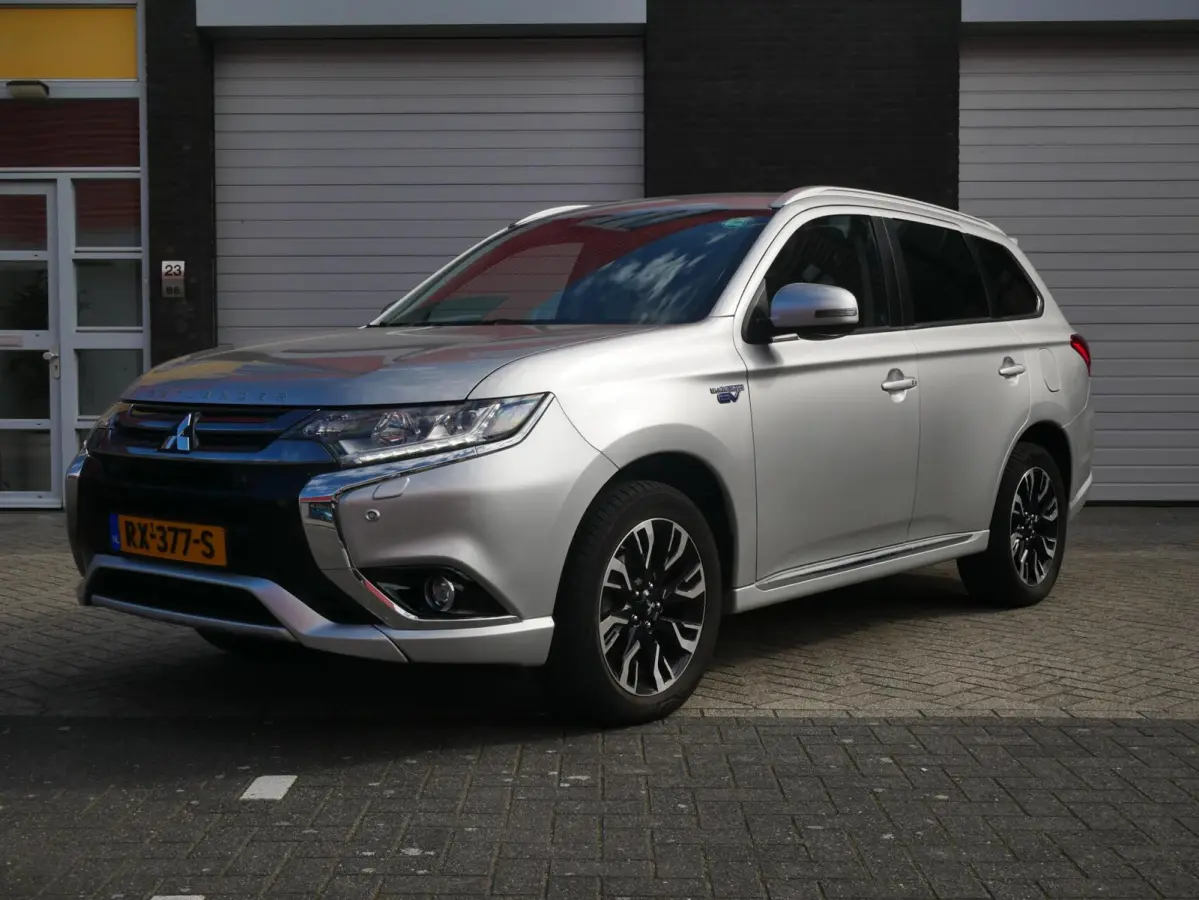 2.0 PHEV Premium Trekhaak| Camera| NAP