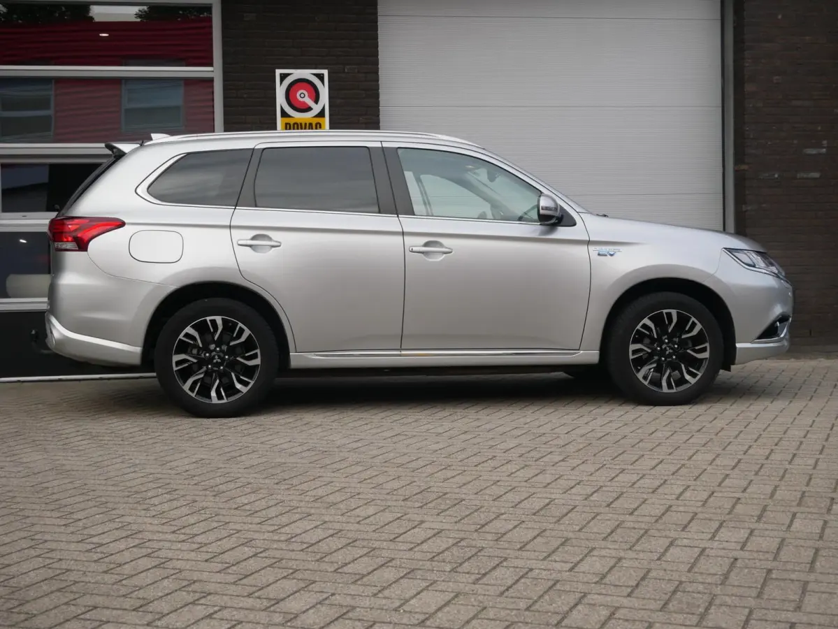 2.0 PHEV Premium Trekhaak| Camera| NAP