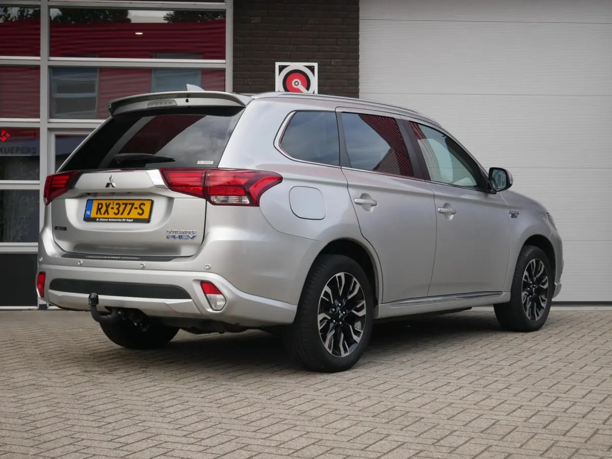 2.0 PHEV Premium Trekhaak| Camera| NAP
